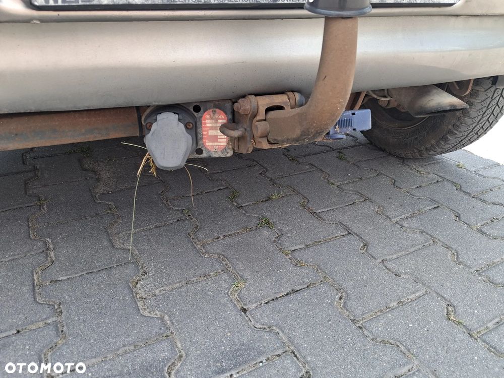 Toyota Yaris I 1 Lift silnik 1.4 Diesel D4D 90KM 1ND skrzynia biegów C153 drzwi maska zderzak błotnik lusterko 1DZ Grey Metallic Mercury lampa alternator rozrusznik czujnik regulator panel sterownik moduł mechanizm przewód wąż pompa maglownica zwrotnica wahacz mcperson amortyzator belka sanki tłumik wydech listwa osłona kokpit podsufitka podszybie boczek fotel fotele lewarek wybierak linka zbiorniczek kolektor stacyjka kierownica klamka zamek zacisk hamulcowy czujnik doładowania przepustnica przepływomierz półoś blenda klamka światło lampa hak holowniczy odpinany sprężarka filtr włącznik przełącznik manetki przewód rura felgi felga koło wiązka elektryczna NA CZĘŚCI WSZYSTKIE CZĘŚCI - 17