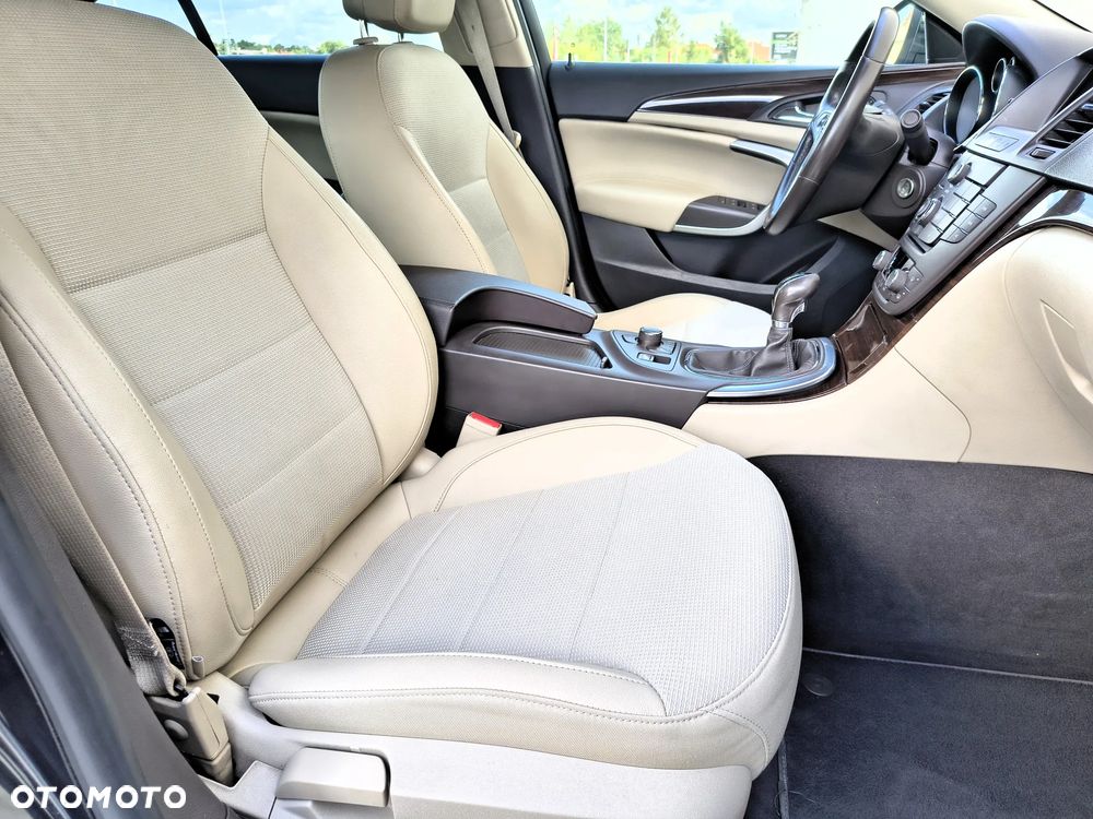 Opel Insignia 2.0 T Sport - 9