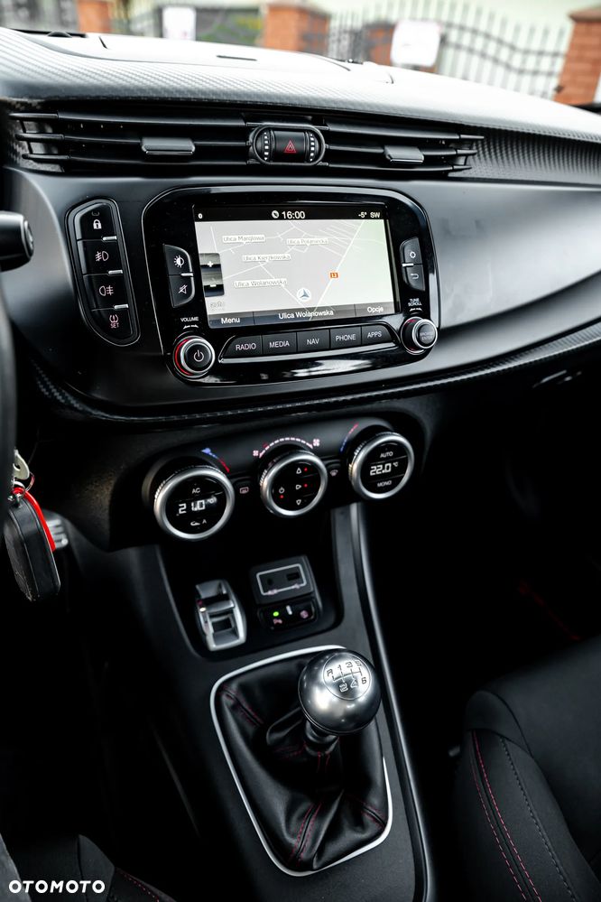 Alfa Romeo Giulietta 1.4 TB 16V Business - 38