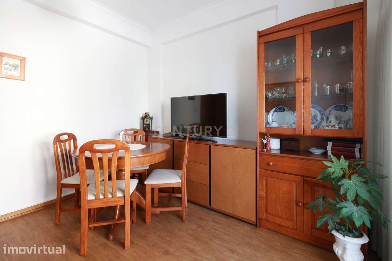 APARTAMENTO T2 NA PÓVOA DE SANTO ADRIÃO - Grande imagem: 2/23