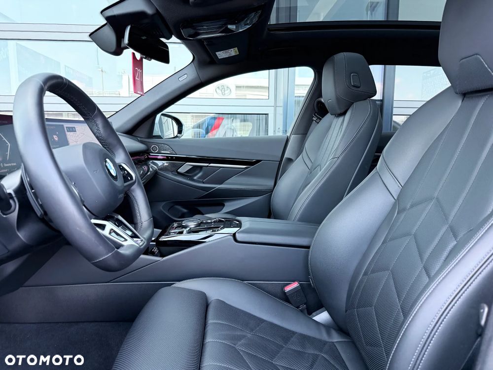 BMW Seria 5 520d - 31