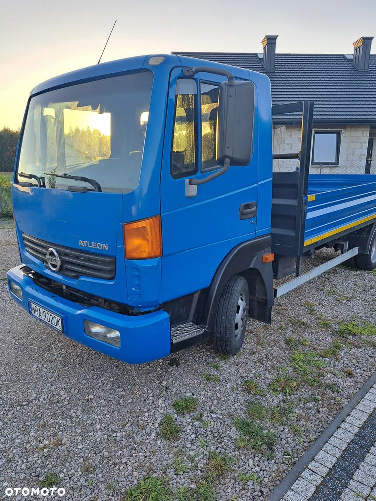 Nissan ATLEON - 2