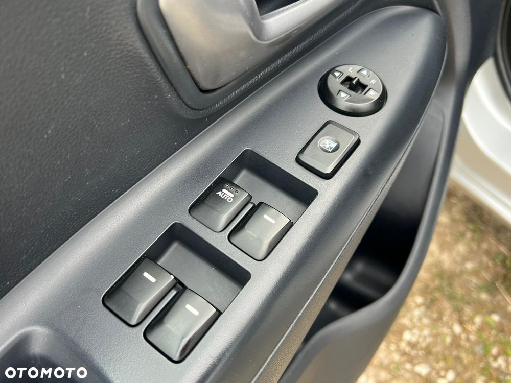 Kia Rio 1.2 Dream Team Edition - 27