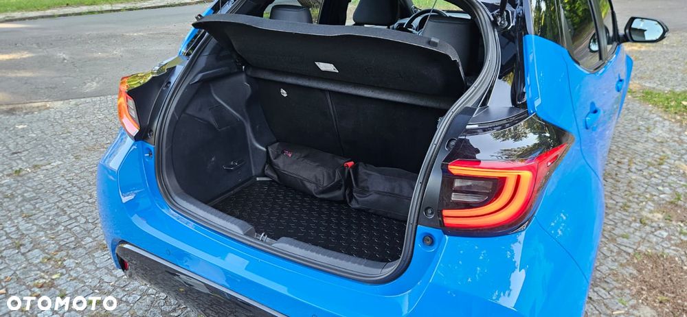 Toyota Yaris Hybrid 1.5 Premiere Edition - 17