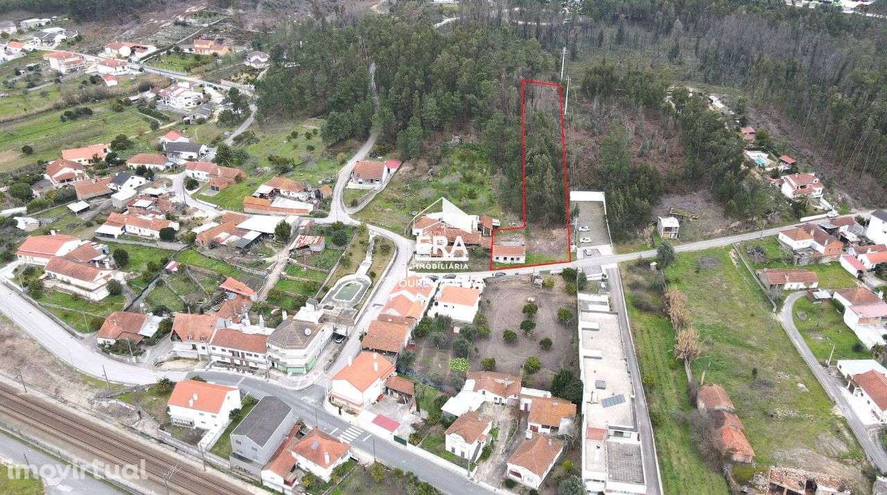 Moradia T2 para Restauro em Caxarias, Ourém - Grande imagem: 2/17