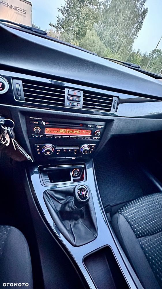 BMW Seria 3 320d DPF - 11
