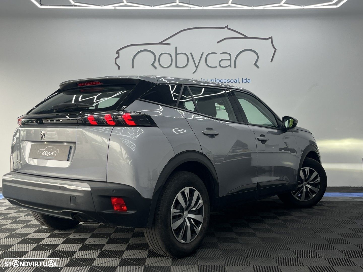 Peugeot 2008 1.2 PureTech Active Pack - 6