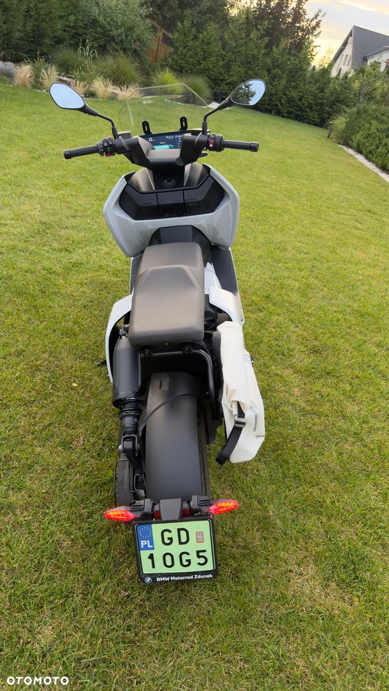 BMW CE 04 - 2