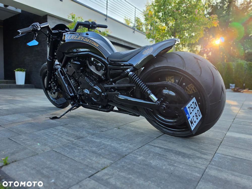 Harley-Davidson V-Rod Muscle - 10