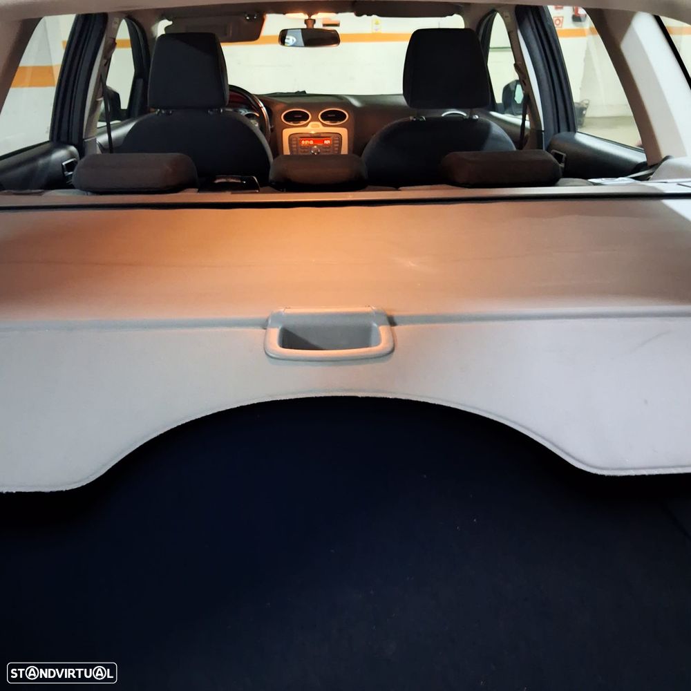Ford Focus SW 1.4 16V Trend - 5