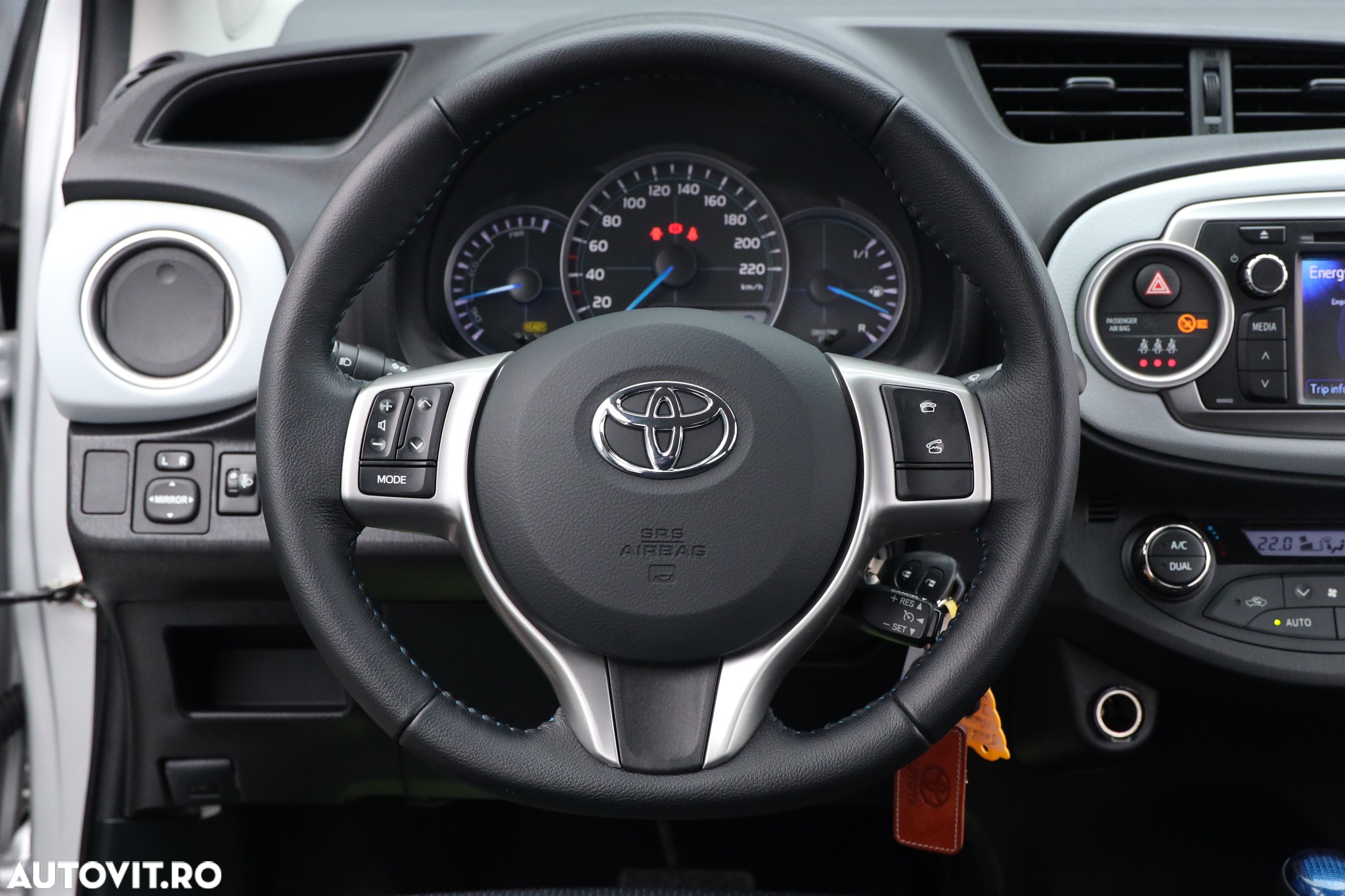 Toyota Yaris - 23