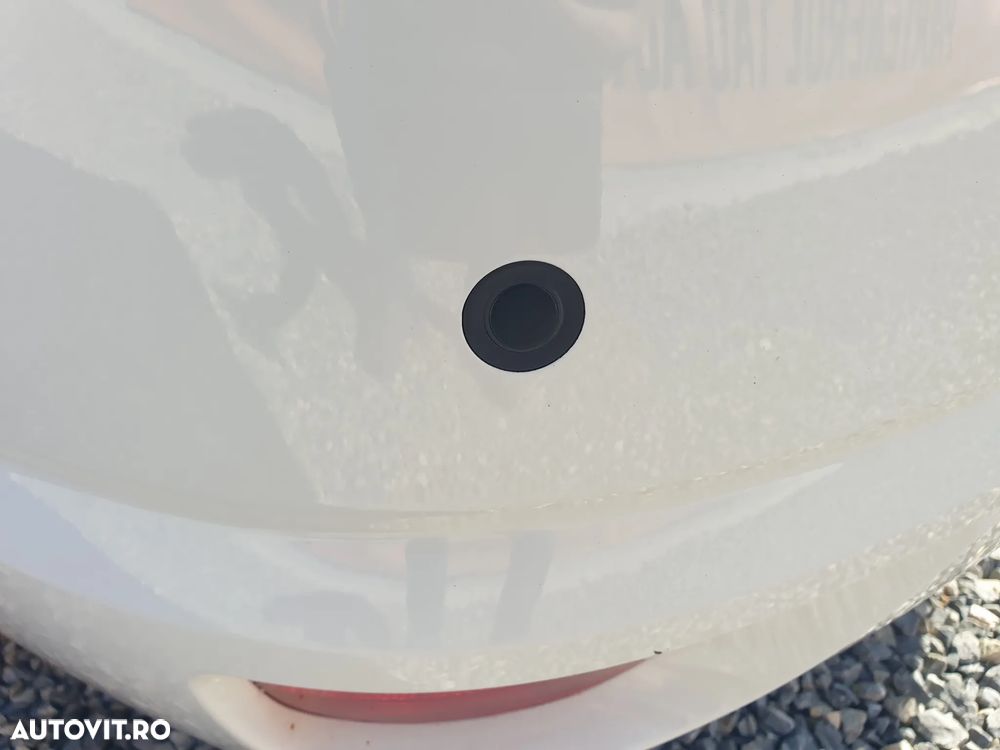 Dacia Logan TCe 90 MT6 Prestige - 9