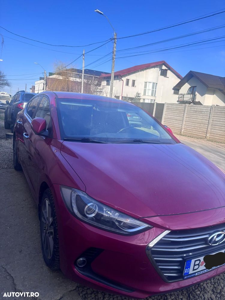 Hyundai Elantra 1.6 CRDI Comfort - 5