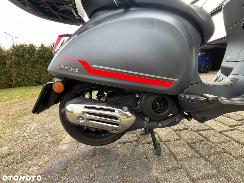 Piaggio Vespa - 10
