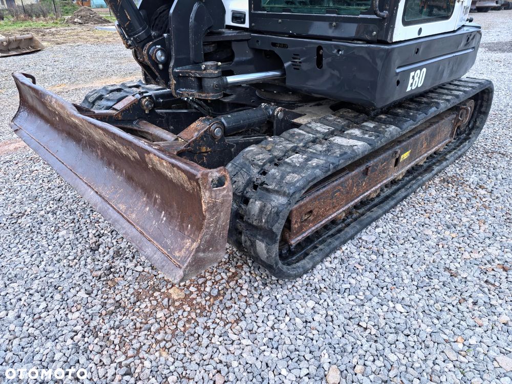 Bobcat E80 - 18