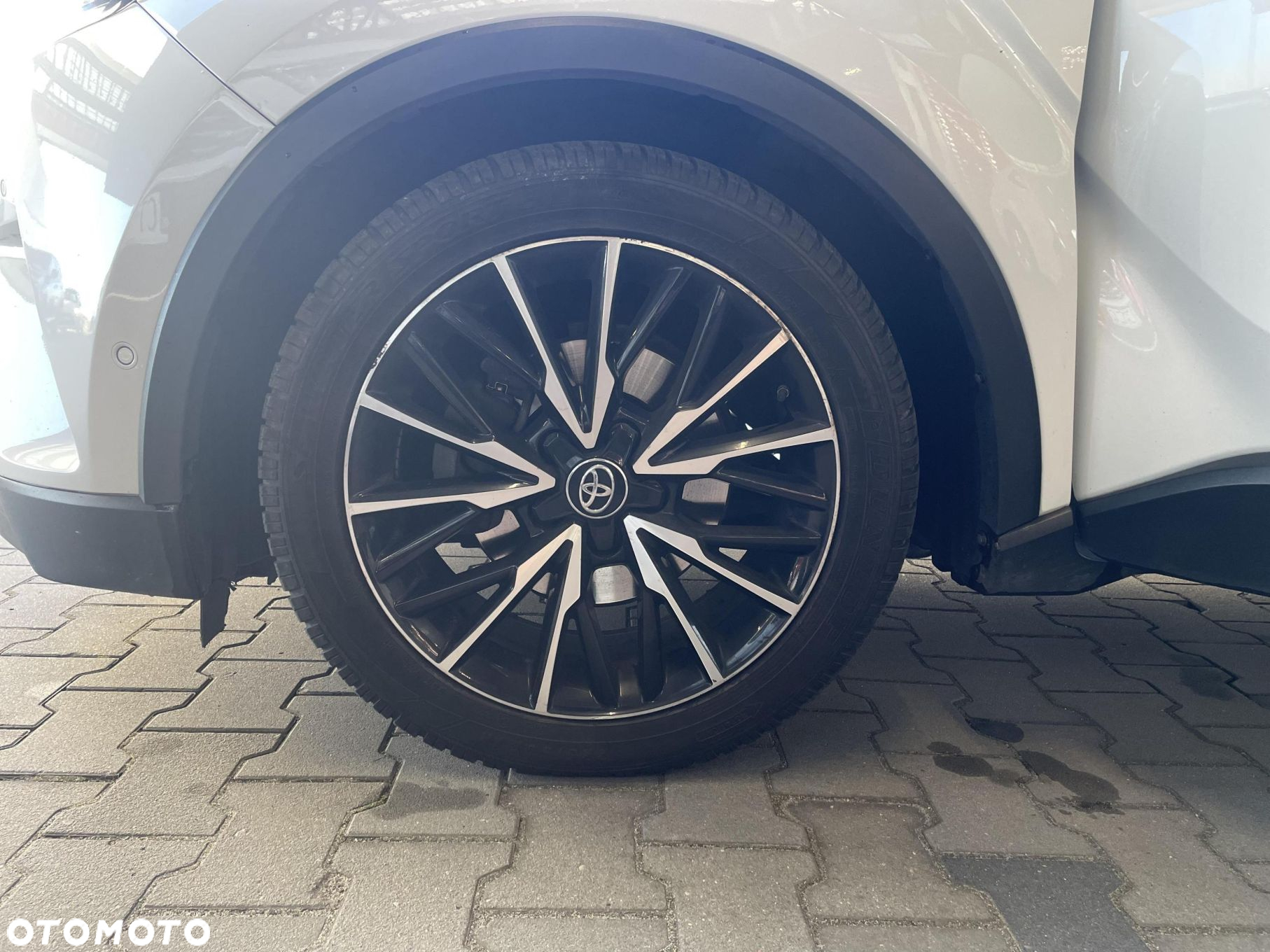Toyota C-HR - 9