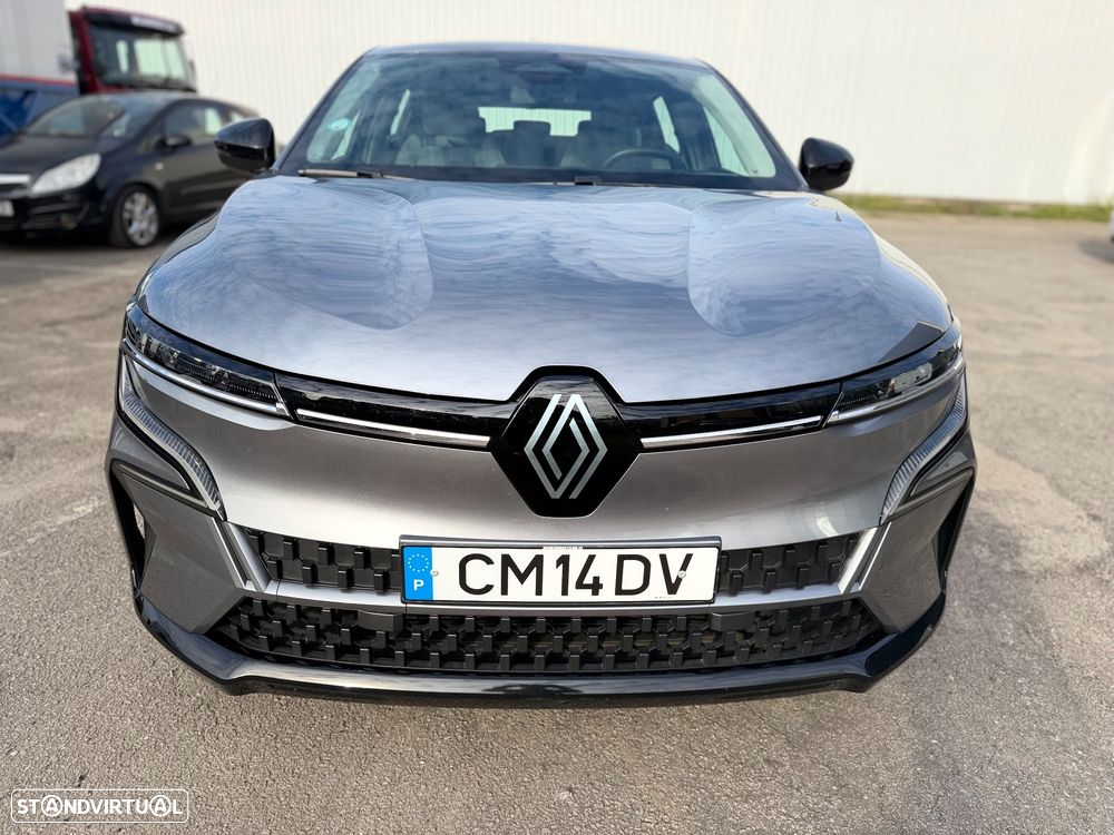 Renault Mégane E-Tech - 5