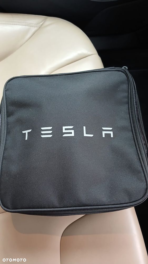 Tesla Model S Performance - 8
