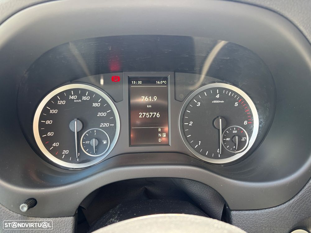 Mercedes-Benz Vito Tourer Extra-Longa Aut. PRO - 16