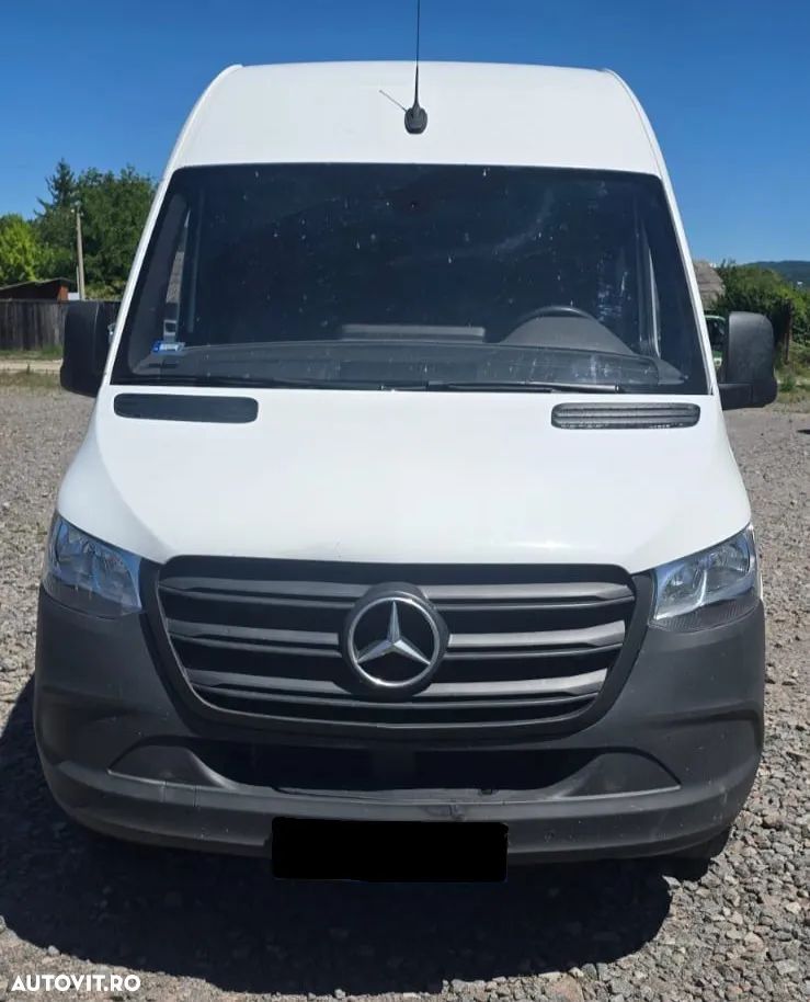 Mercedes-Benz Sprinter - 3