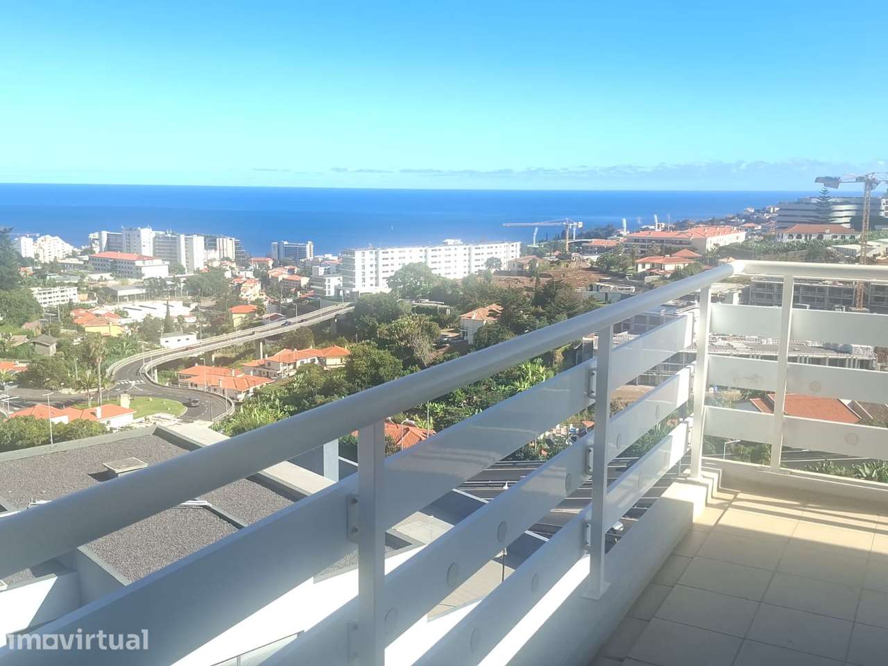 Apartamento T3 para arrendamento, Rua da Encosta do Pilar, 5º andar - Grande imagem: 5/25