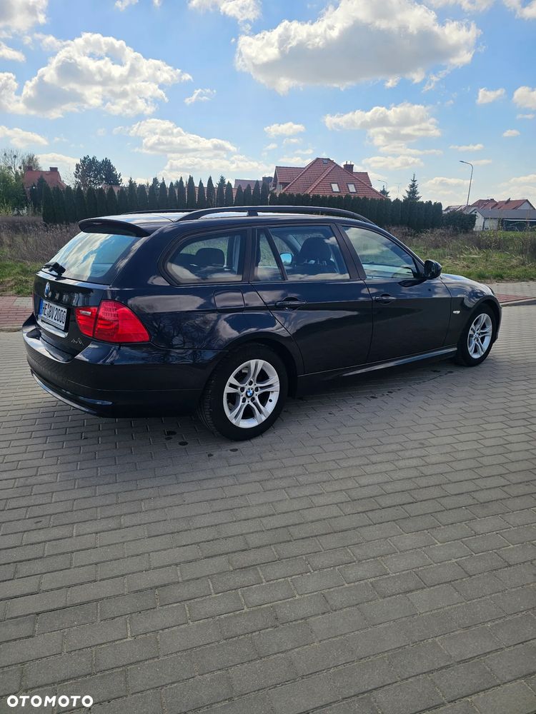 BMW Seria 3 318i Edition Exclusive - 8