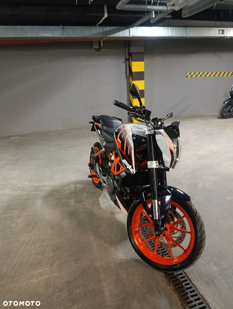KTM Duke - 16