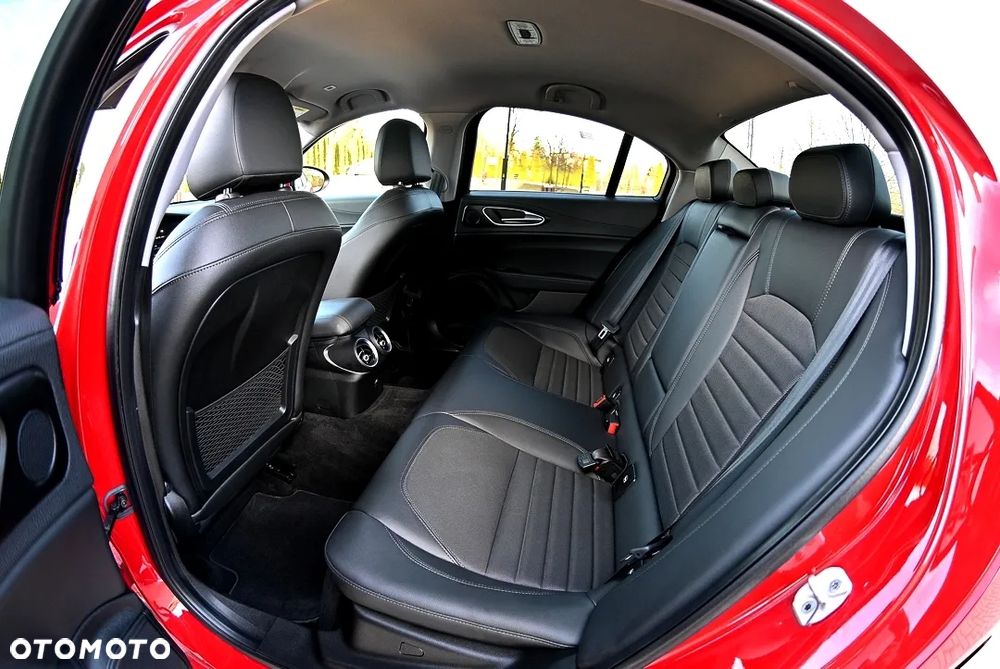 Alfa Romeo Giulia 2.0 Turbo Super - 19