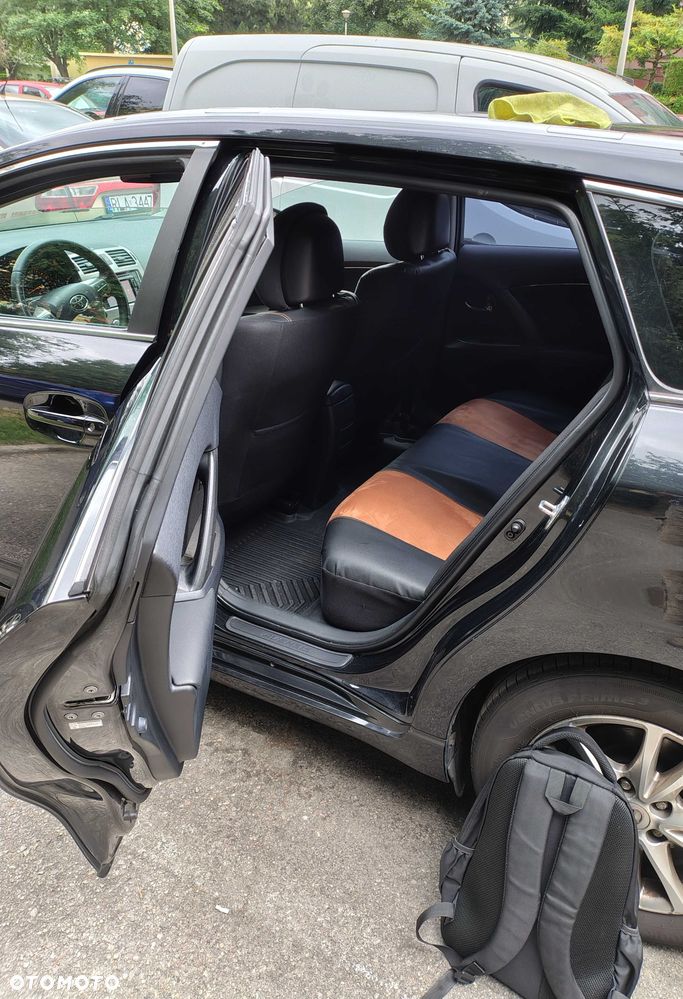 Toyota Avensis - 6