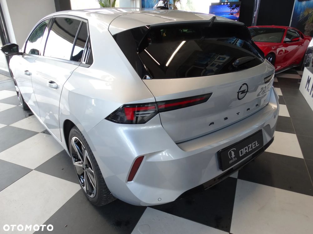 Opel Astra 1.5 D Automatik Ultimate - 4