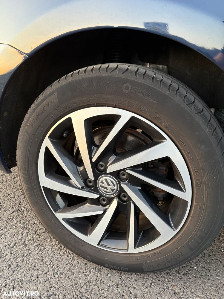 Volkswagen Golf 2.0 TDI SCR Highline - 7