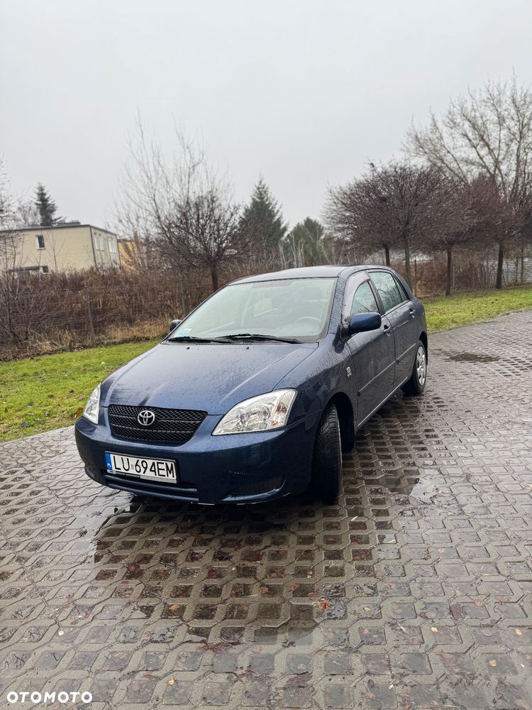 Toyota Corolla - 1
