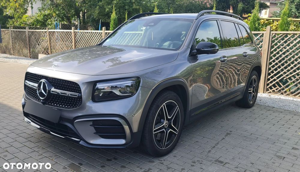 Mercedes-Benz GLB 220 d 4-Matic 8G-DCT - 5