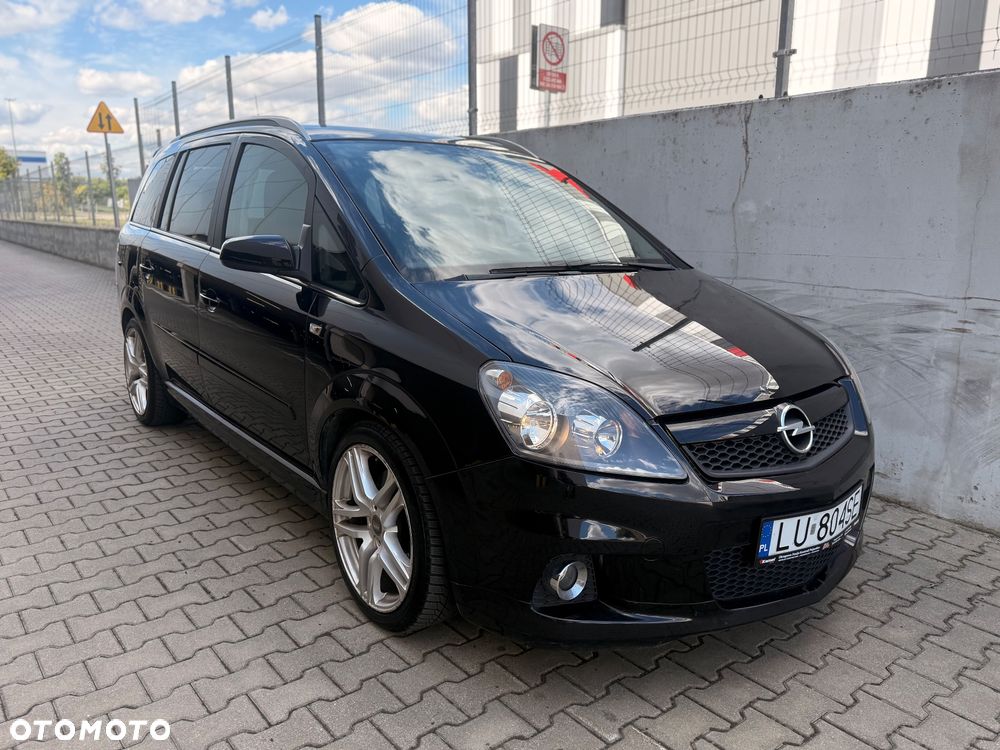 Opel Zafira 2.0 T OPC - 1