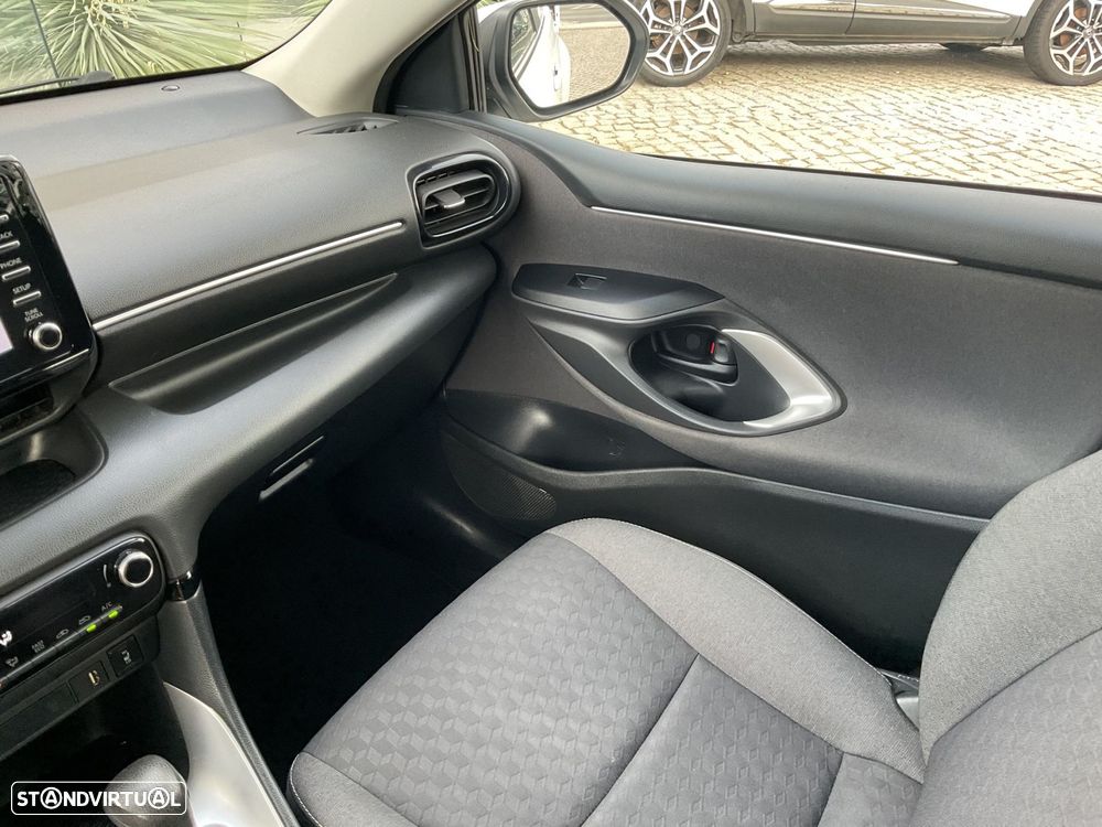 Toyota Yaris 1.5 HDF Exclusive - 32