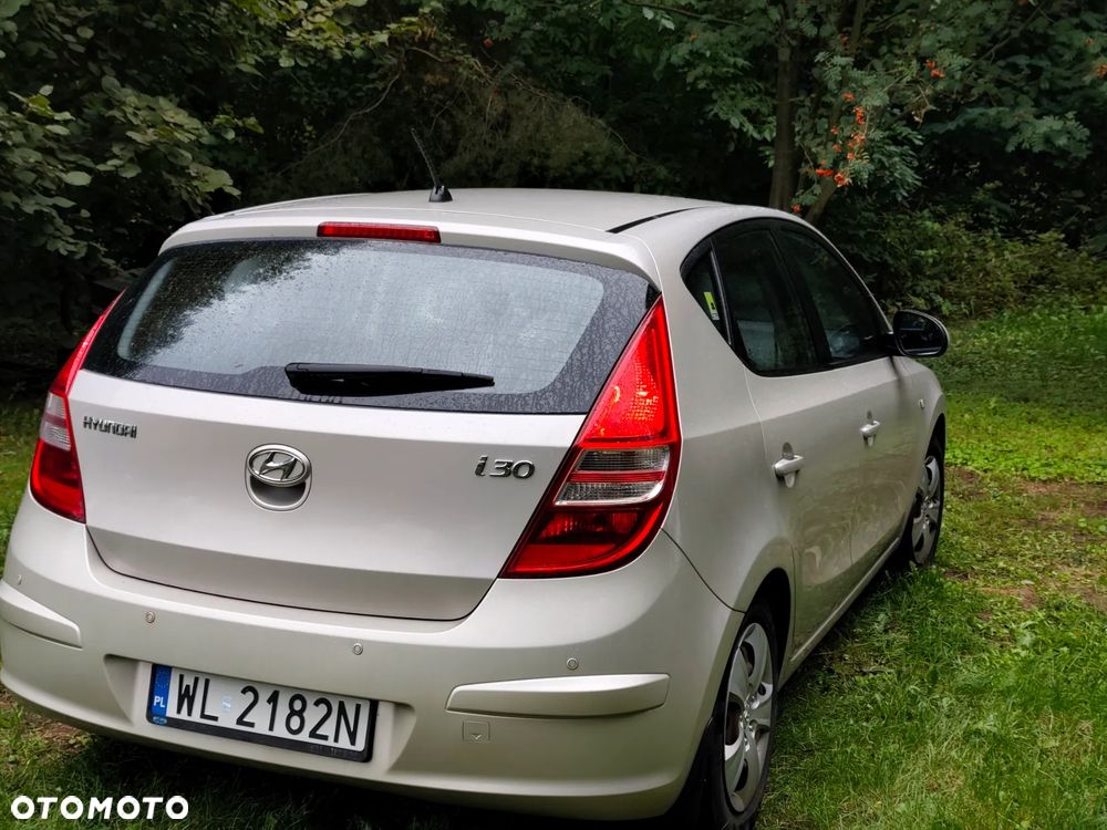 Hyundai i30 1.6 Premium - 27