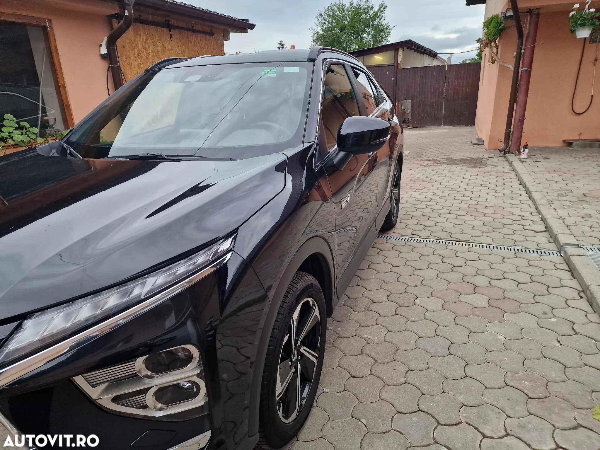Mitsubishi Eclipse-Cross - 9