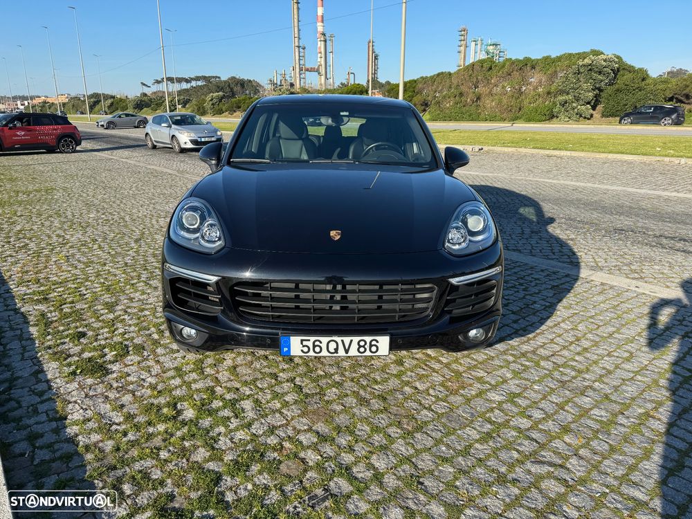 Porsche Cayenne - 3