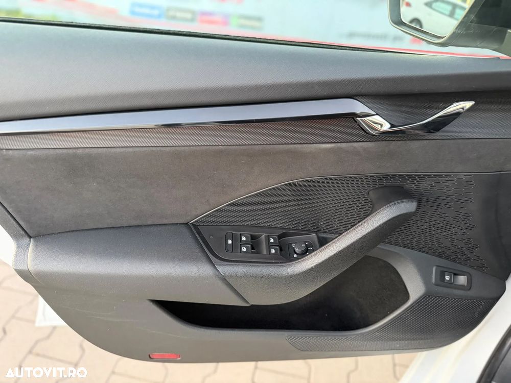 Skoda Octavia 1.4 TSI DSG RS First Edition - 17