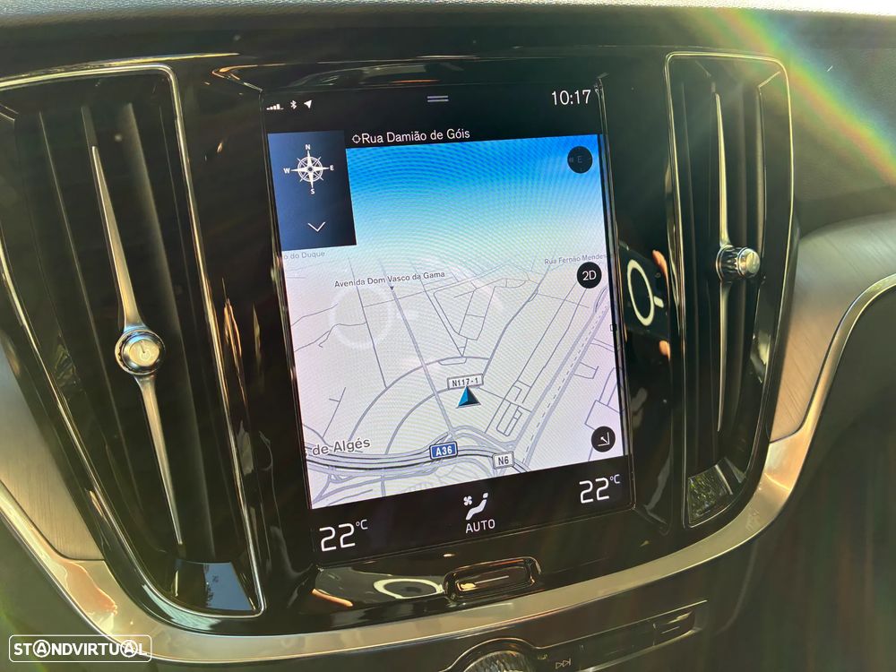 Volvo V60 2.0 B4 Momentum Plus Geartronic - 28