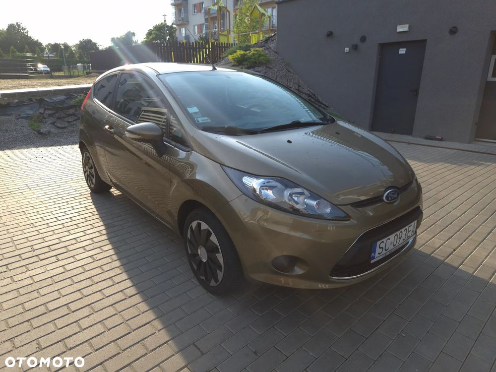 Ford Fiesta 1.25 Trend EU5 - 14