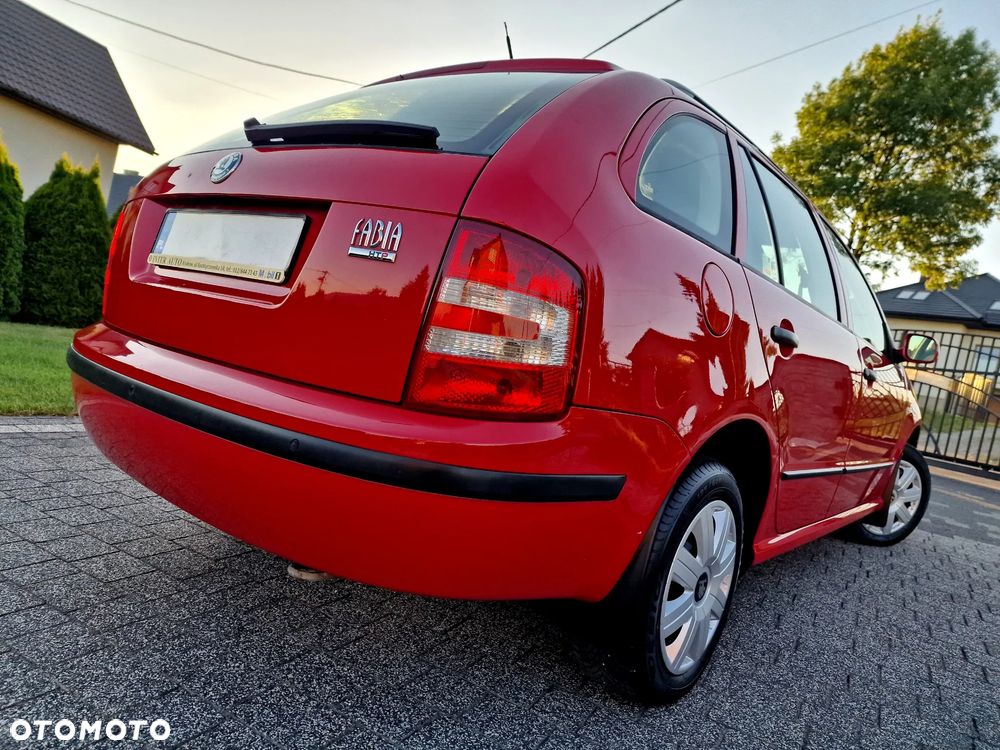 Skoda Fabia 1.2 12V Ambiente + - 10