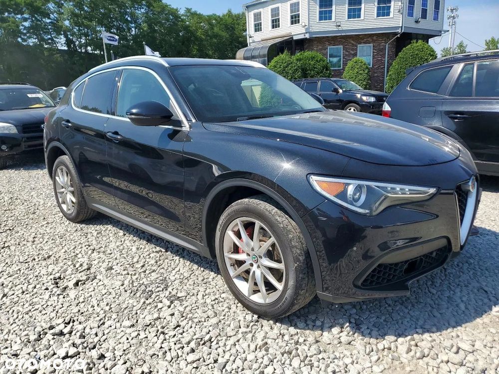 Alfa Romeo Stelvio 2.0 Turbo 16V AT8-Q4 Ti - 2