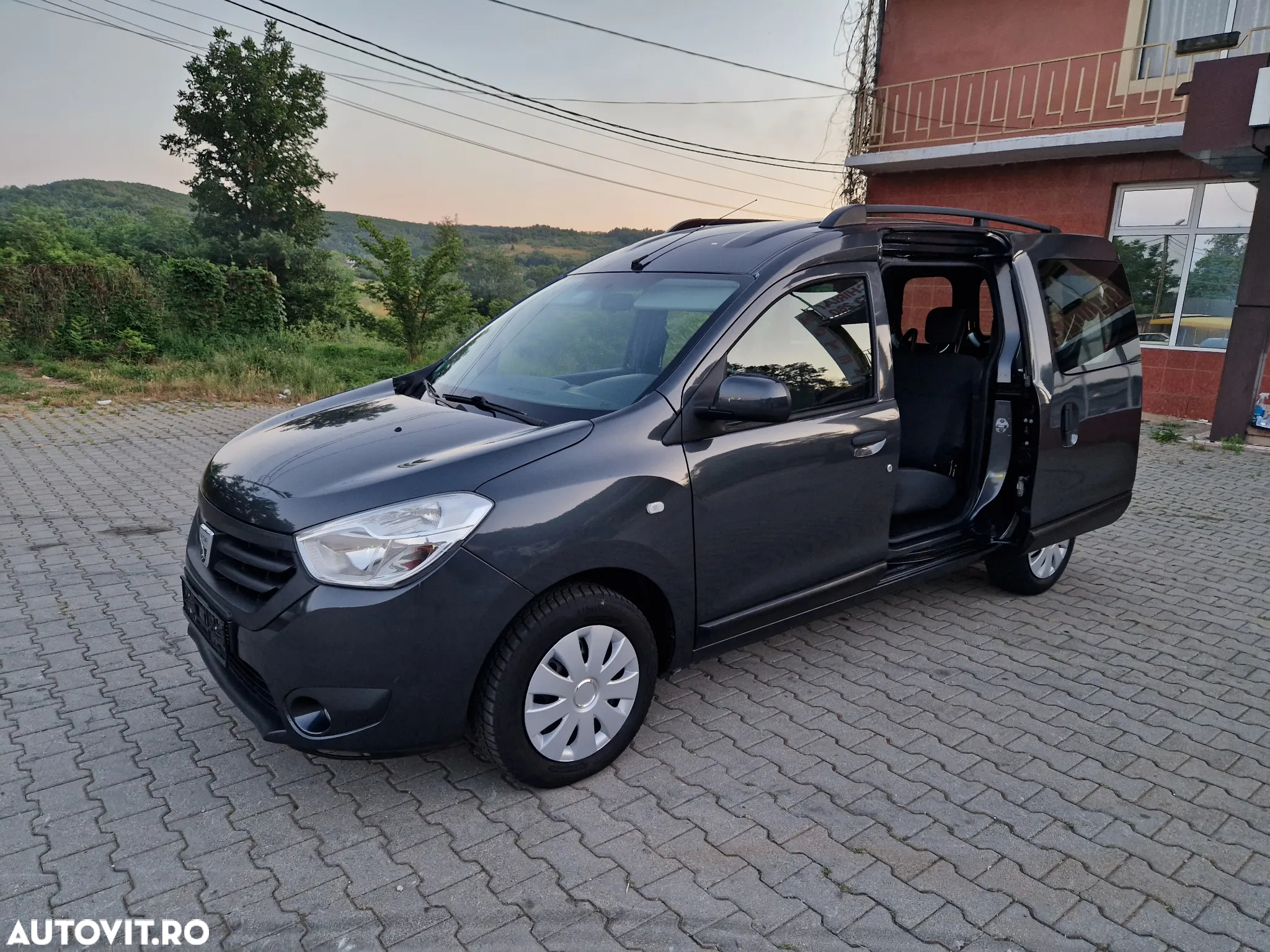 Dacia Dokker 1.5 dCi 90 CP Laureate - 18