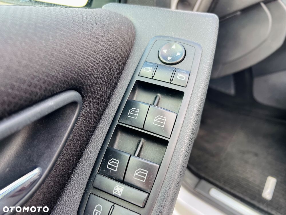 Mercedes-Benz Klasa A 170 Elegance - 10