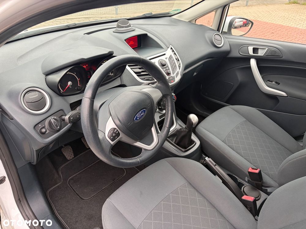 Ford Fiesta 1.25 Champions Edition - 9