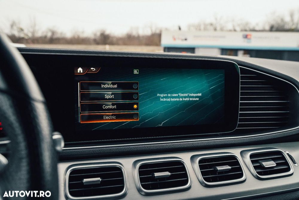 Mercedes-Benz GLE - 32