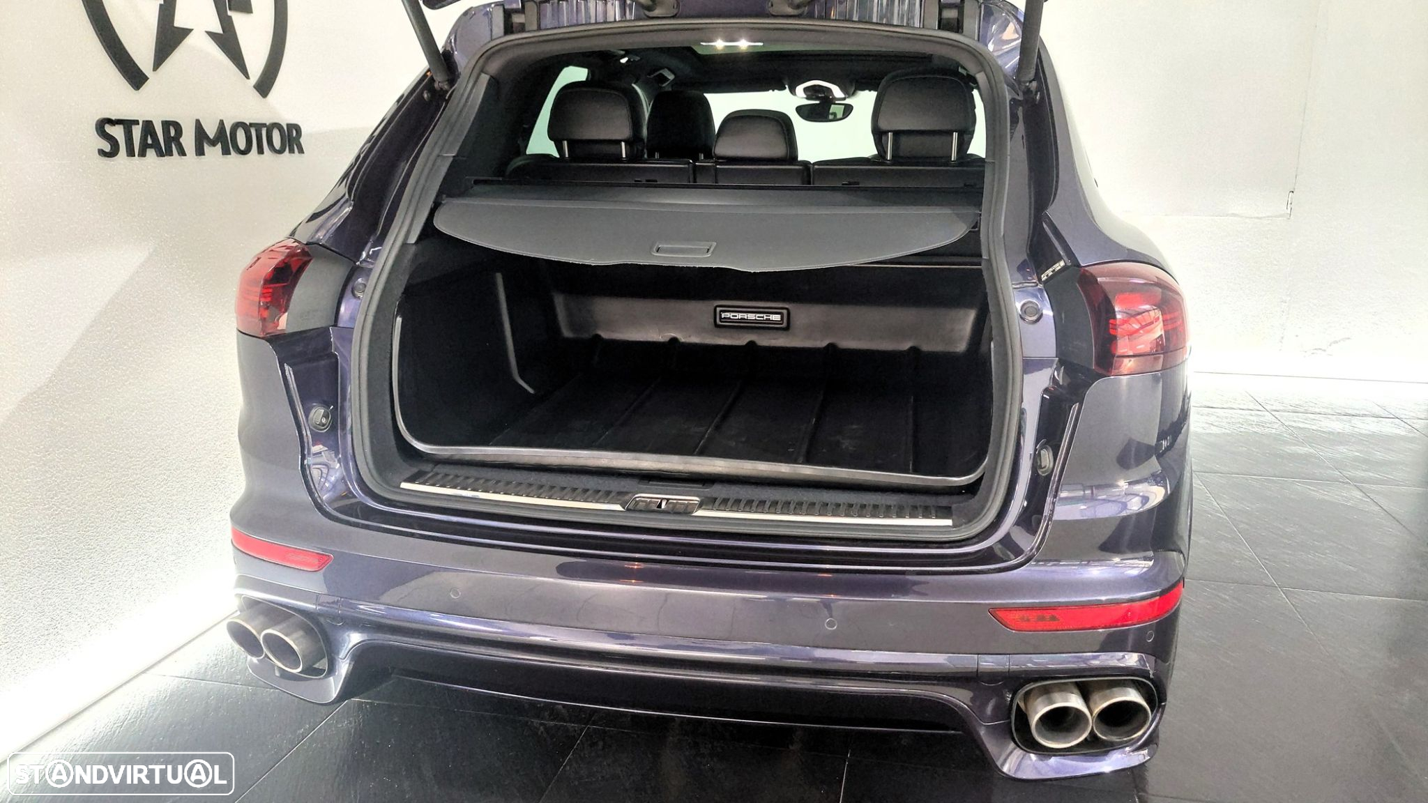 Porsche Cayenne - 25