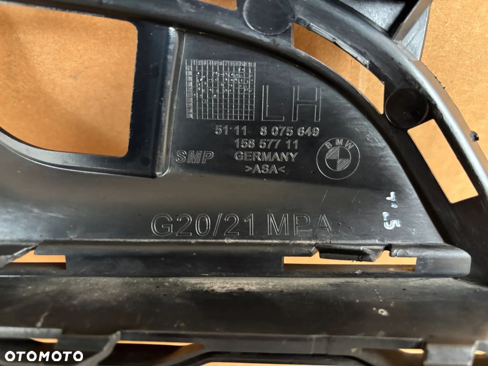 BMW 3 G20 G21 M Pakiet Lewa Kratka Zderzaka Przedniego Oryginalna  8075649 - 3