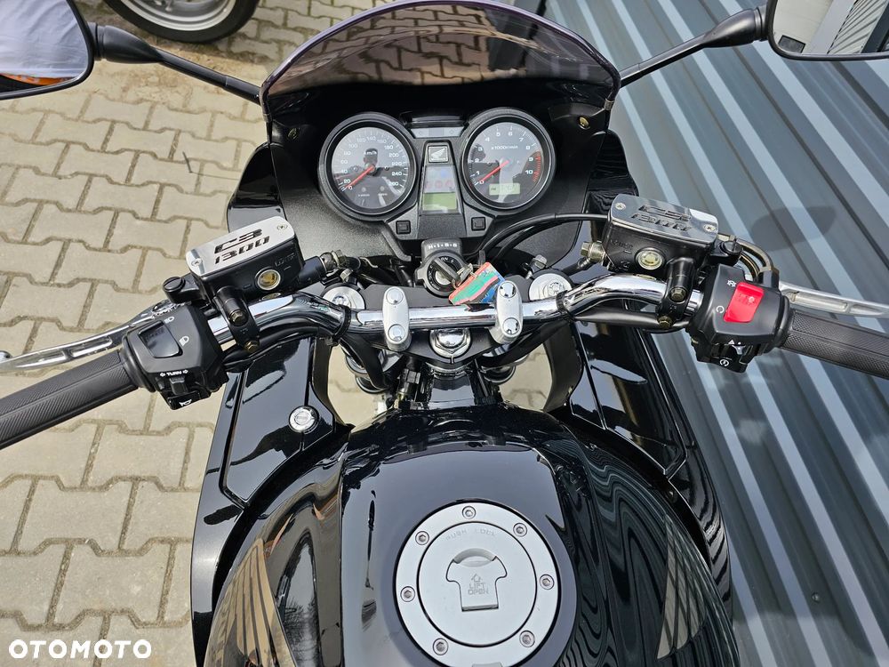 Honda CB - 19